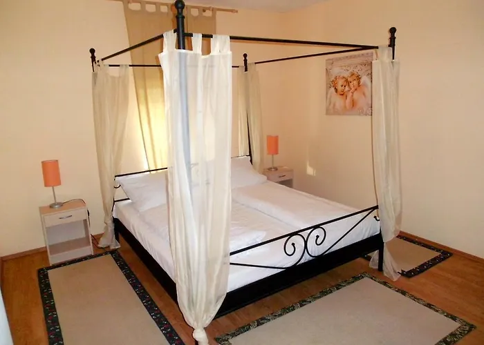 בית הארחה Hahne Und 2*